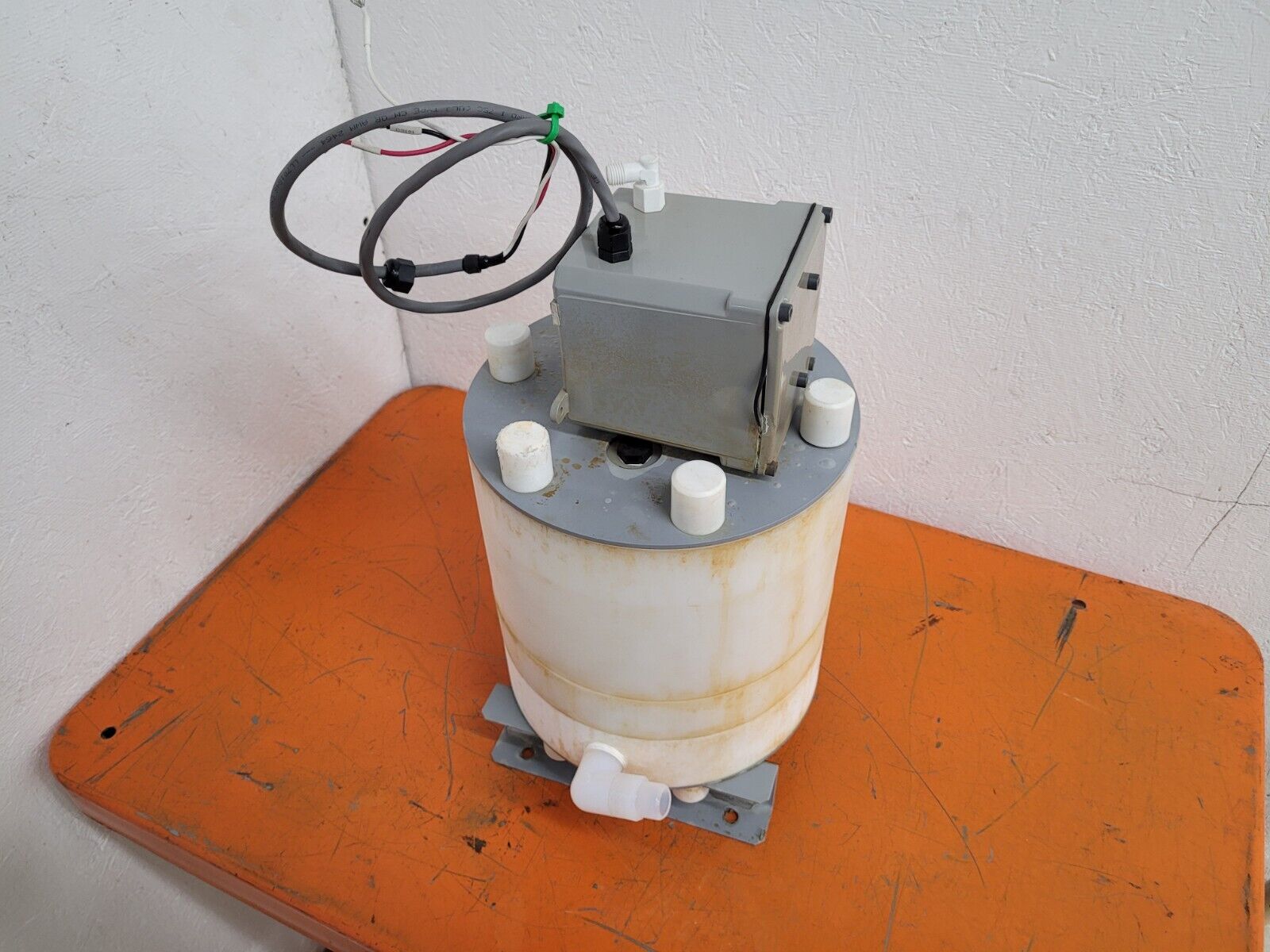 High Purity Chemical Expansion Tank w/ Level Sensor