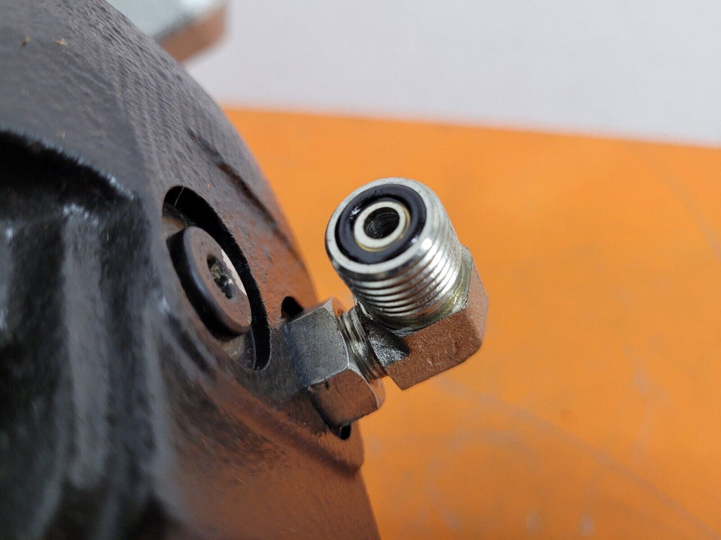 White Drive Products HB Hydraulic Wheel Drive Motor With Holding Brake Unit B