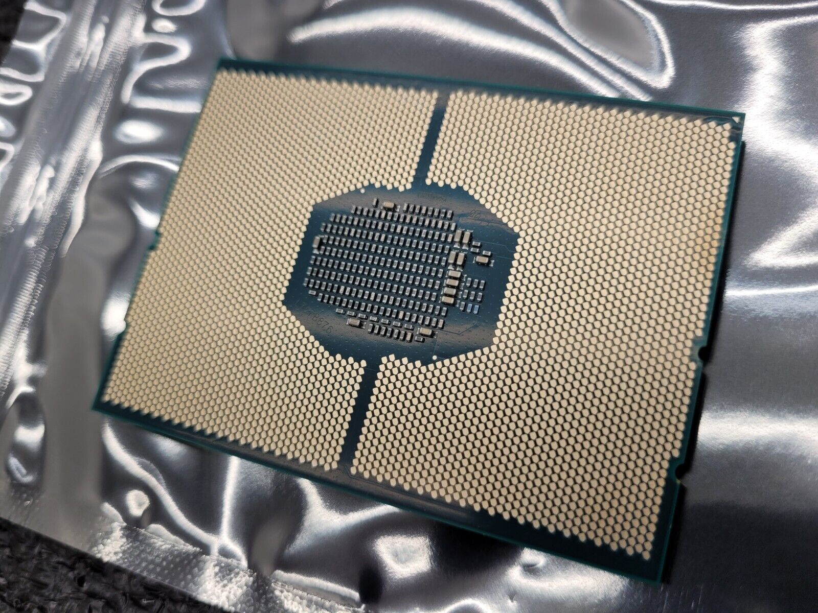 Matched Pair Intel Confidential Xeon QN09 4110 2.10Ghz 8 Core 11 MB LGA3647 CPU
