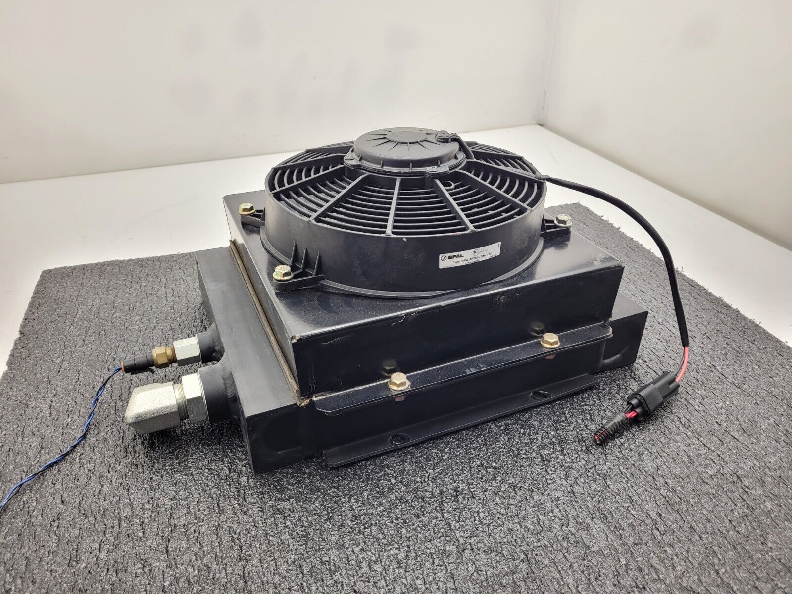 Adams Thermal Systems Hydraulic Oil Cooler Radiator 24105 + 12VDC Fan C