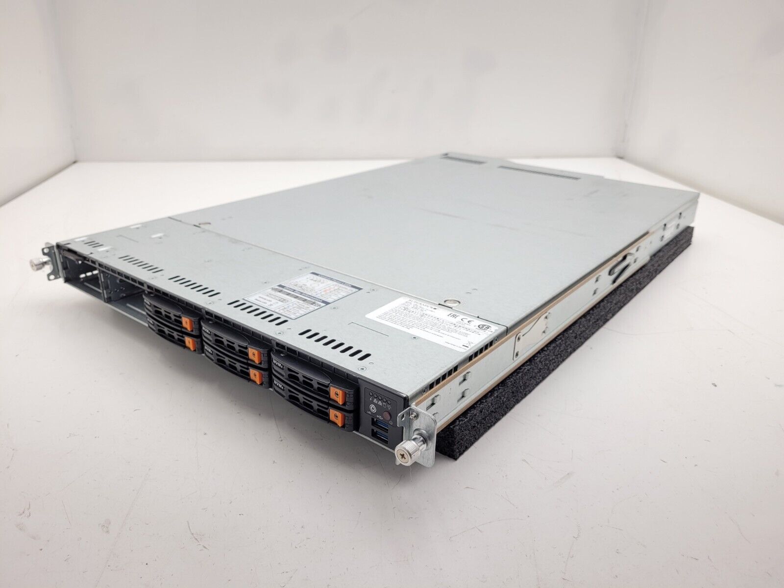 Supermicro 10 Bay SFF X10DRU-i+ 10x NVMe 2x Intel E5-2620 V4 192GB 2133Mhz Ram