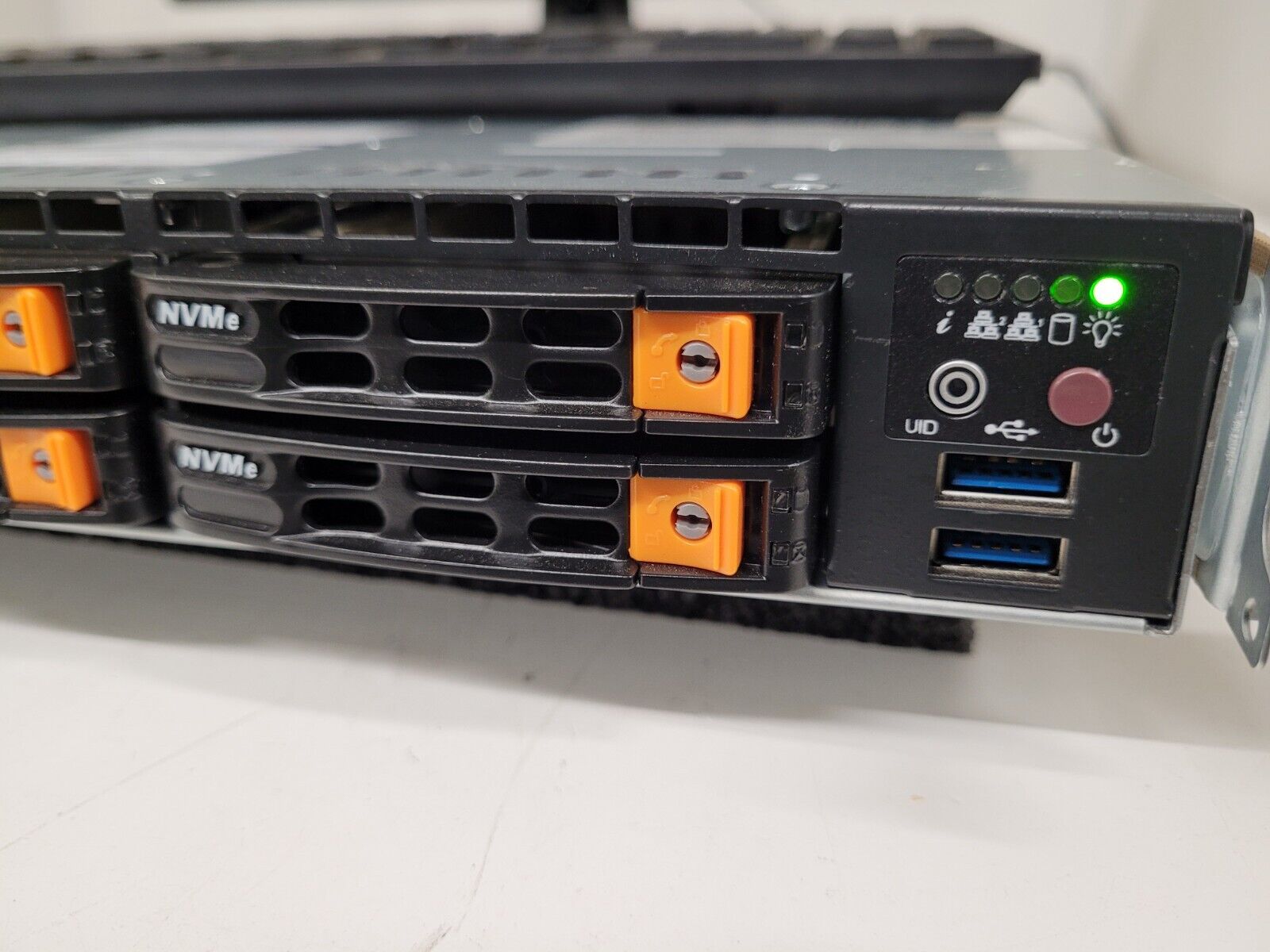 Supermicro 10 Bay SFF X10DRU-i+ 10x NVMe 2x Intel E5-2620 V4 192GB 2133Mhz Ram