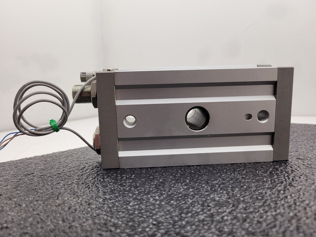 SMC MSQB100A Pneumatic Rotary Actuator Table w/ 2x D-A93 Autoswitches Sensors