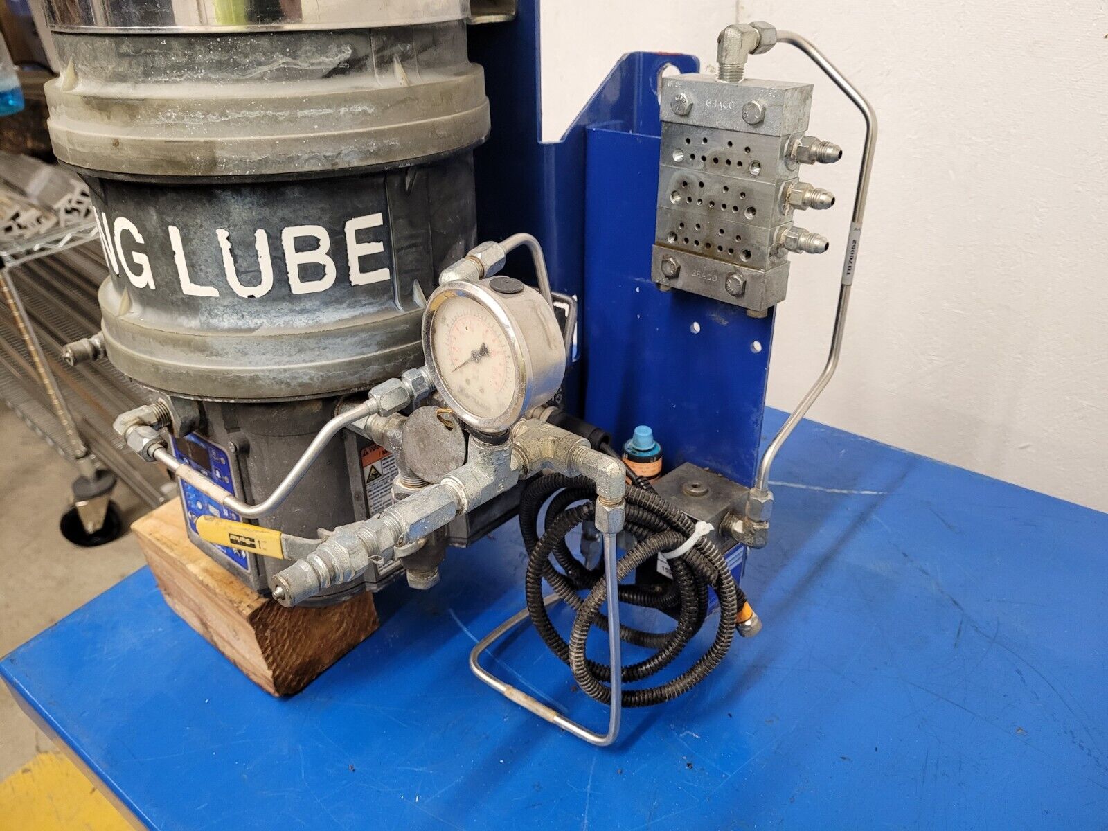 GRACO G3 Lubrication Pump 96G231 G3-A-12MX-120L08 12VDC 5100 PSI Working Pull A