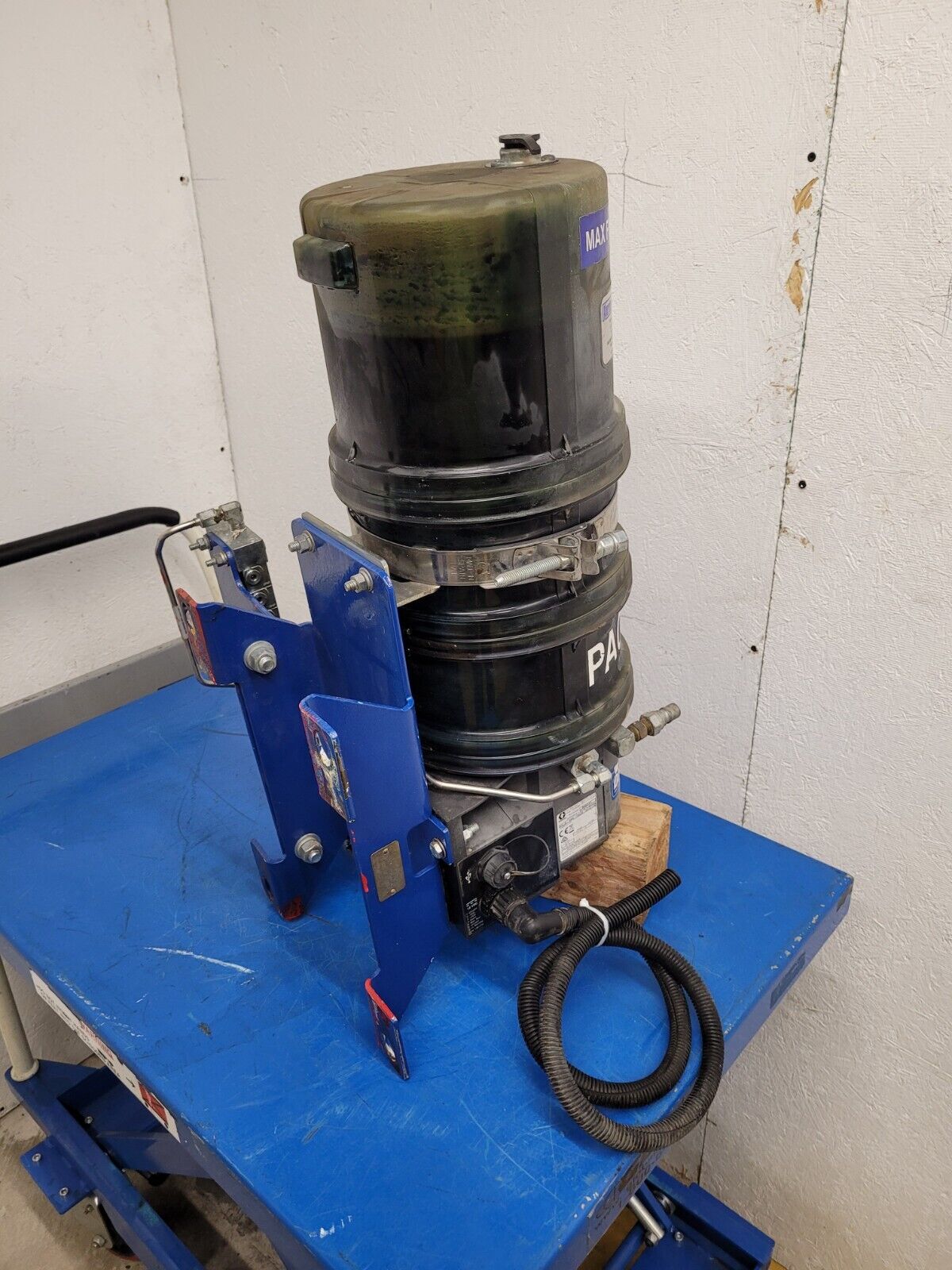 GRACO G3 Lubrication Pump 96G231 G3-A-12MX-120L08 12VDC 5100 PSI Working Pull A