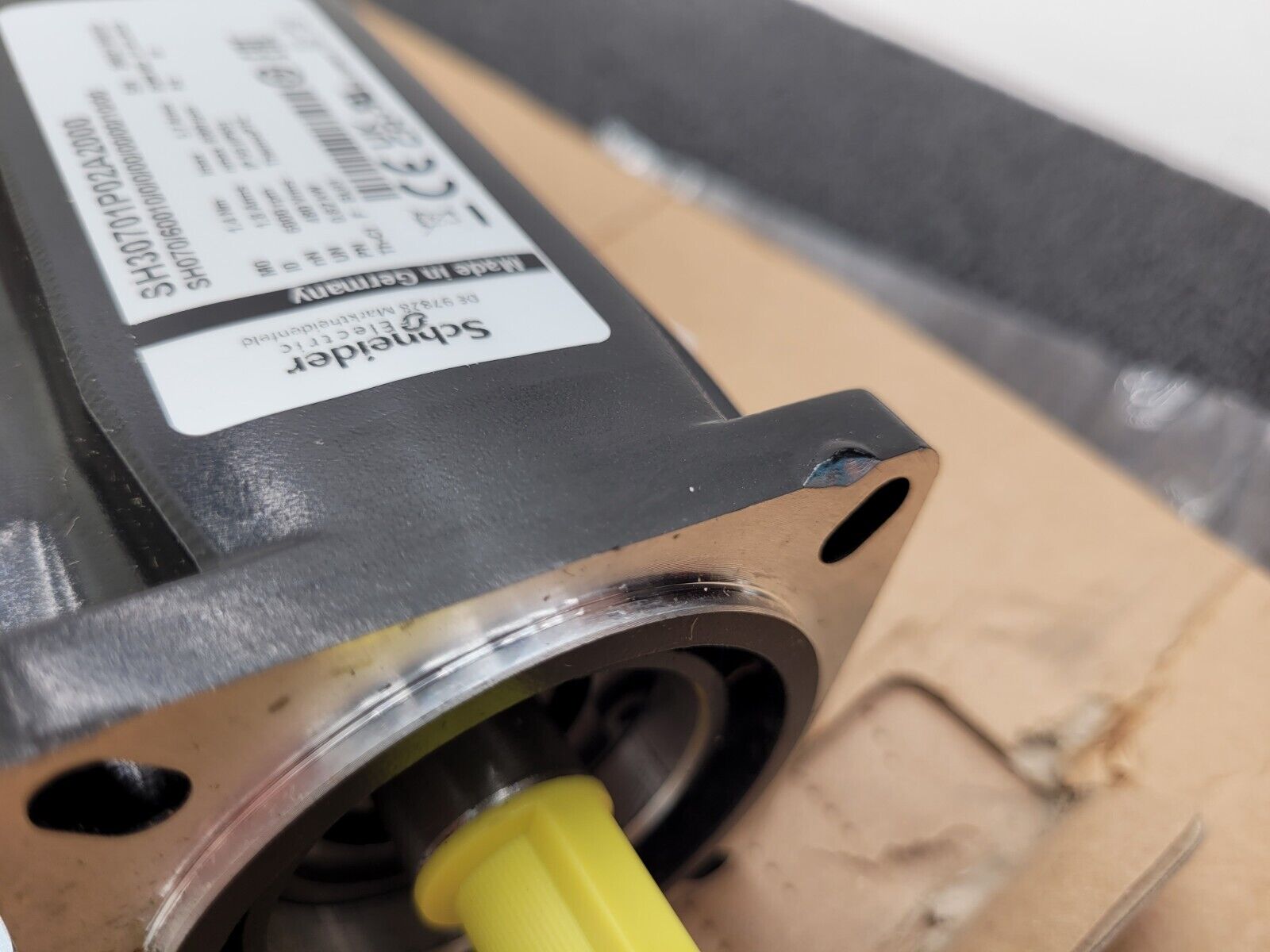 Schneider Electric Servo Motor SH30701P02A2000 for PacDrive 3 Drives Lexium 52