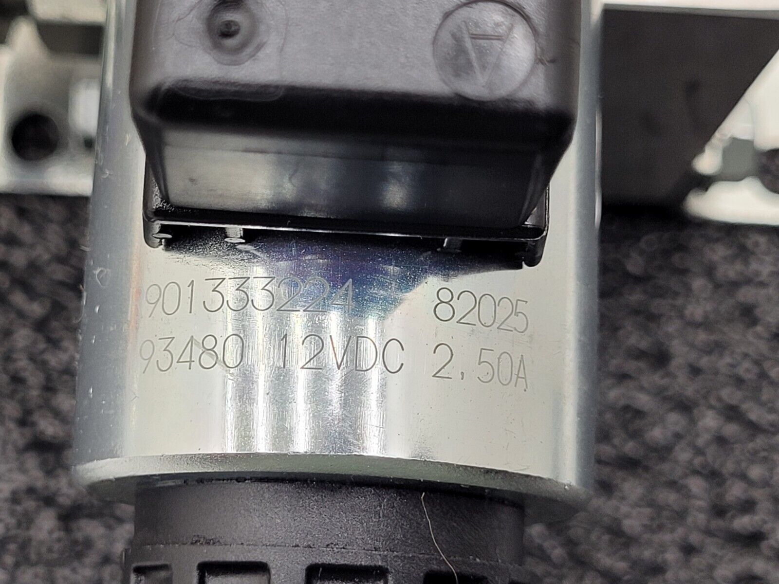 Rexroth Hydraulic Solenoid Directional Spool Valve 4WE 6 H62/EG12N9K4/62