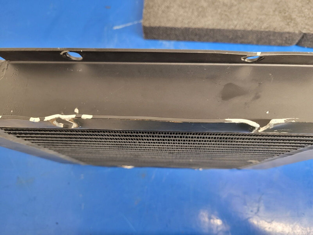 American Cooling Systems Hydraulic Oil Cooler Radiator 24714AM Damaged Mounts F