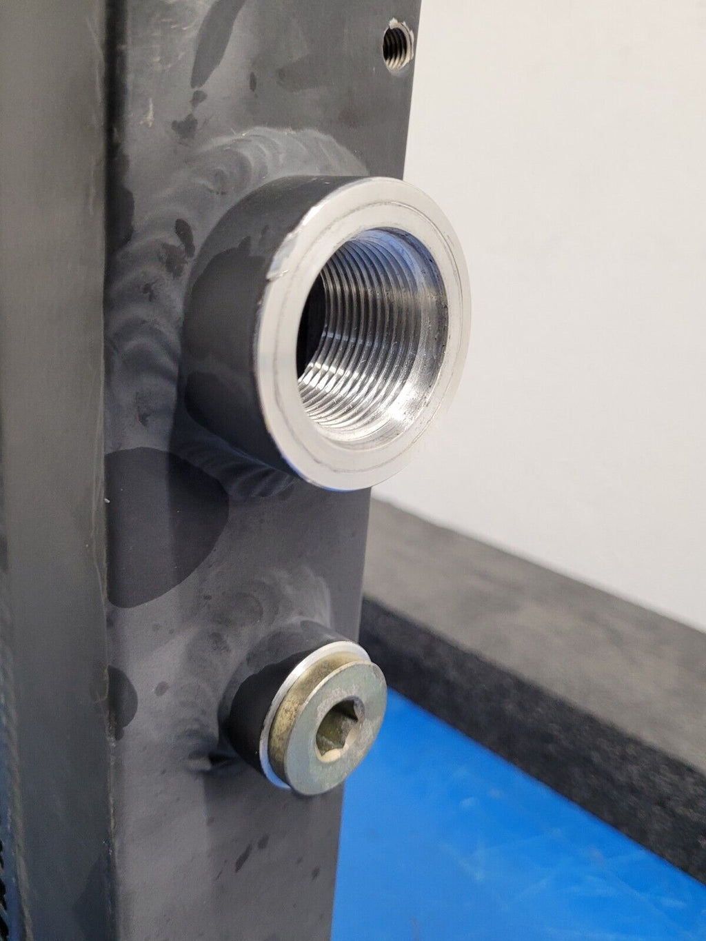 American Cooling Systems Hydraulic Oil Cooler Radiator 24714AM Damaged Mounts F