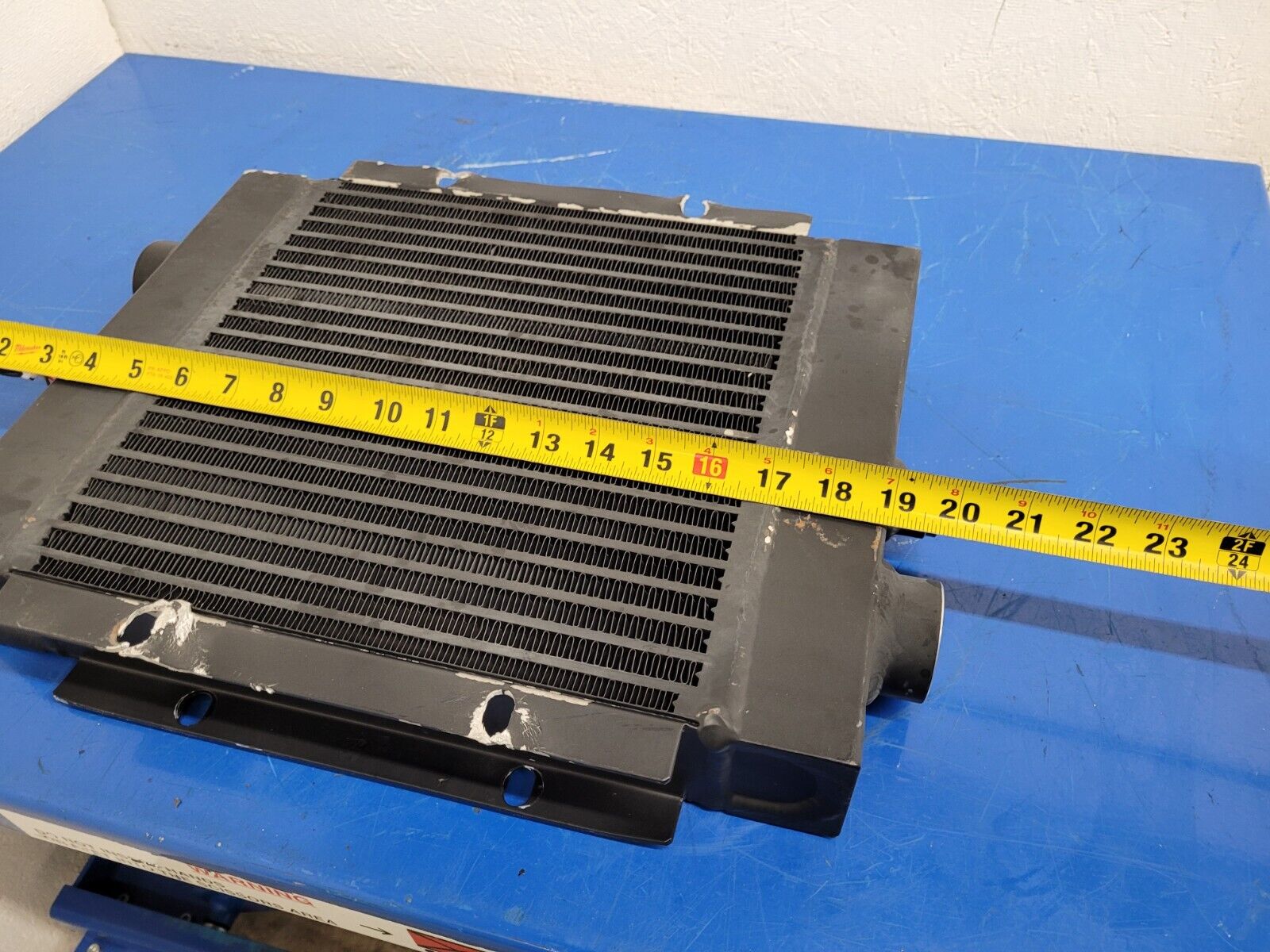 American Cooling Systems Hydraulic Oil Cooler Radiator 24714AM Damaged Mounts F
