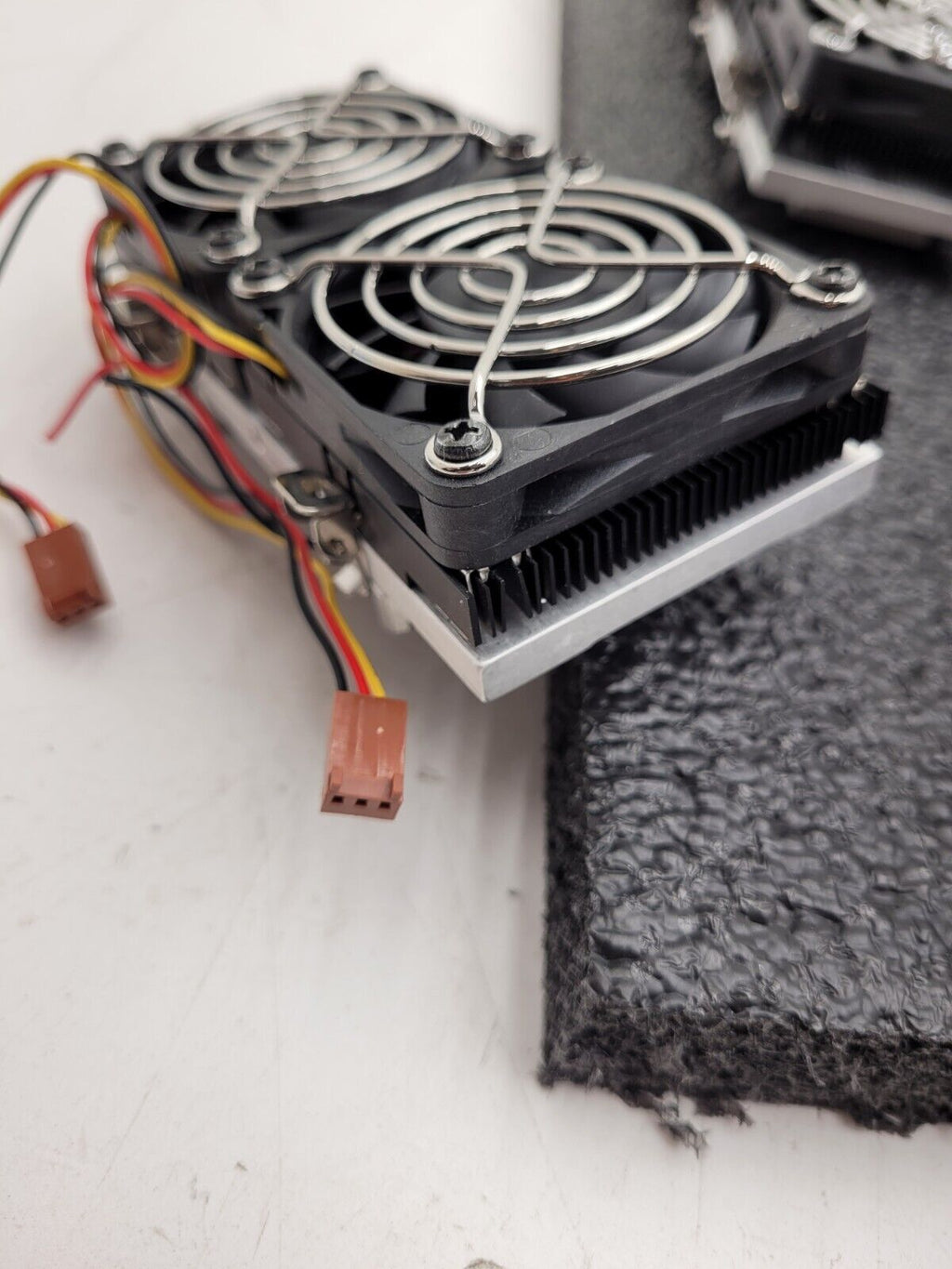 Lot 16+ Marlow Industries Thermoelectric Cooler Peltier XLT-2398 L Fans Heatsink