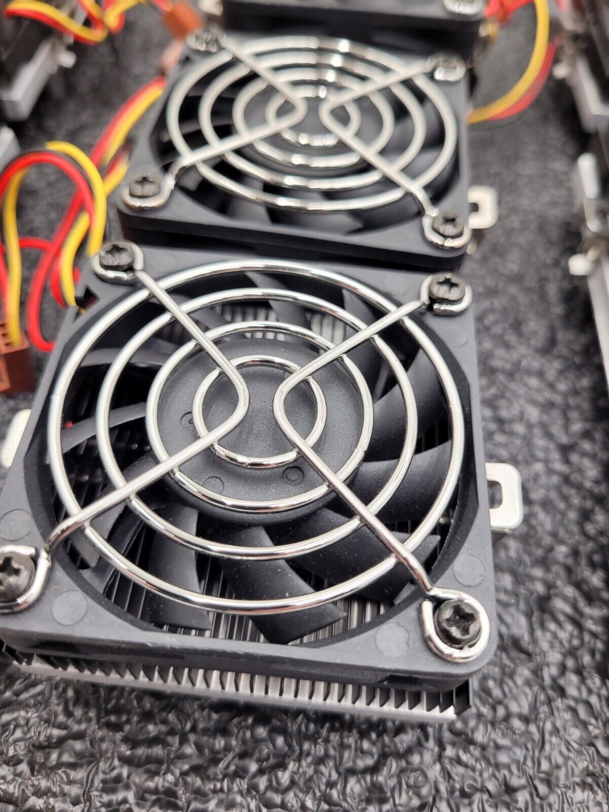 Lot 16+ Marlow Industries Thermoelectric Cooler Peltier XLT-2398 L Fans Heatsink
