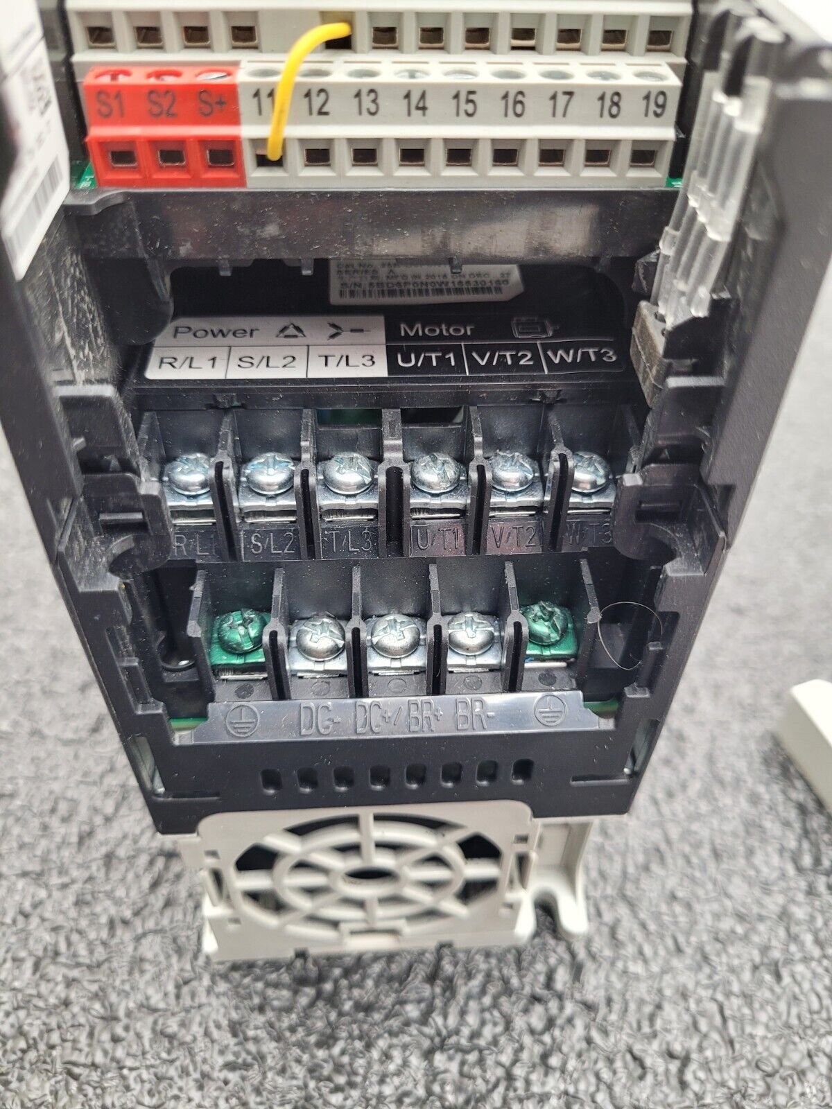 Allen Bradley 25B-D6P0N104 /A PowerFlex 525 EtherNet AC Drive 480V 6A 3HP 2.2kW