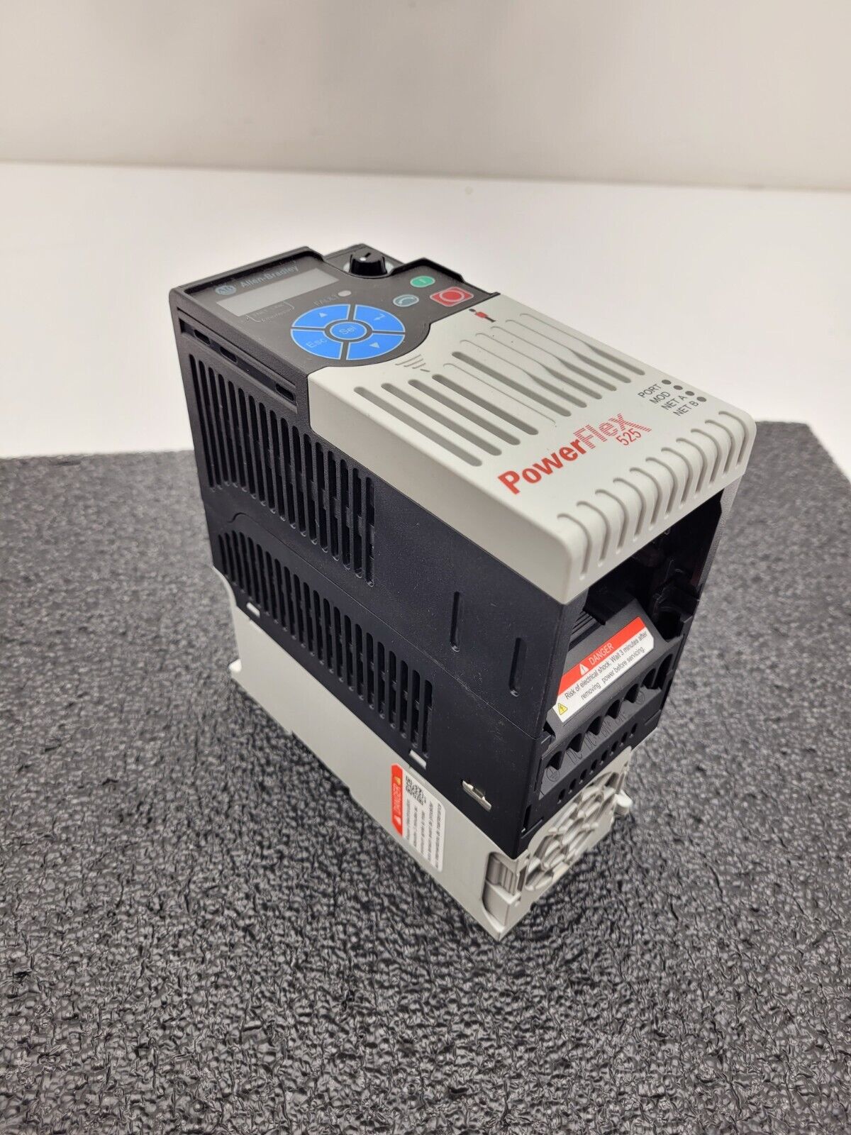 Allen Bradley 25B-E4P2N104 /A PowerFlex 525 EtherNet AC Drive 480V 6A 3HP 2.2kW