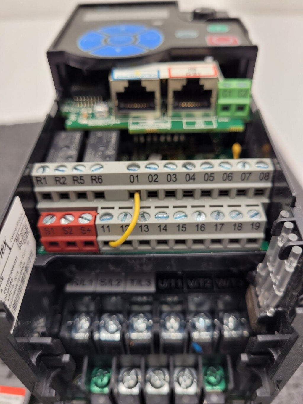 Allen Bradley 25B-E4P2N104 /A PowerFlex 525 EtherNet AC Drive 480V 6A 3HP 2.2kW