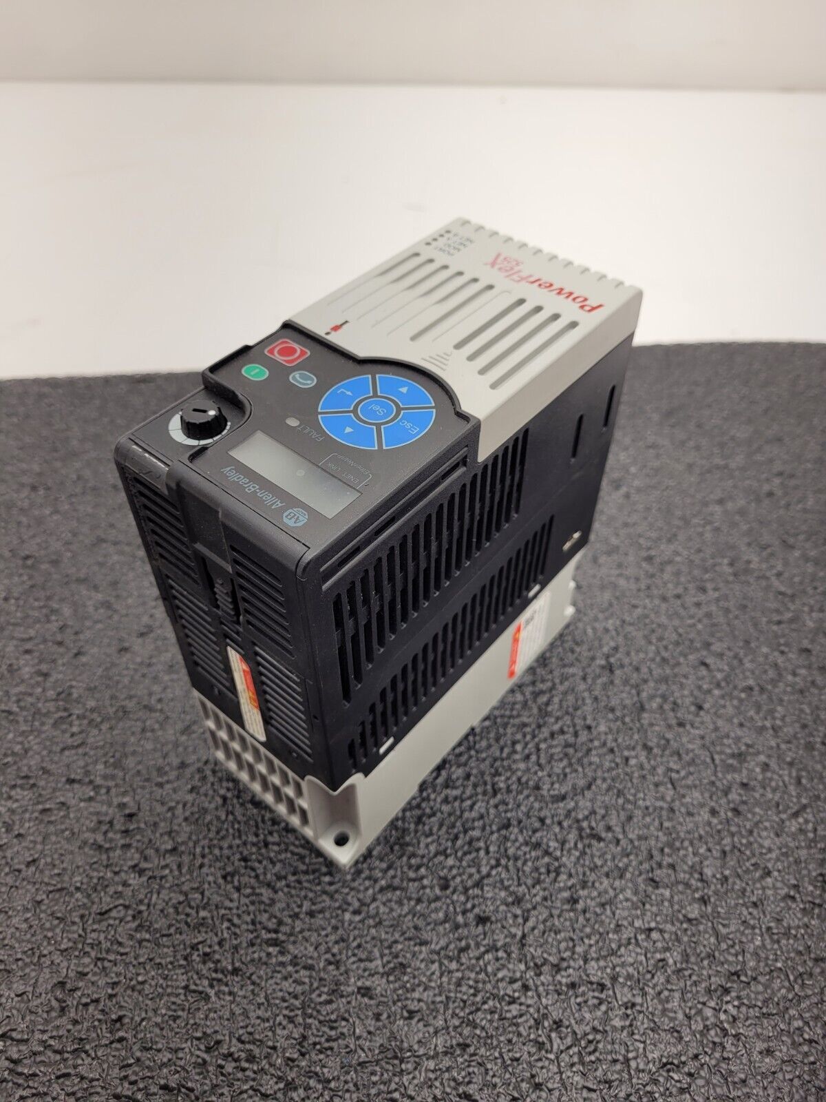 Allen Bradley 25B-E4P2N104 /A PowerFlex 525 EtherNet AC Drive 480V 6A 3HP 2.2kW