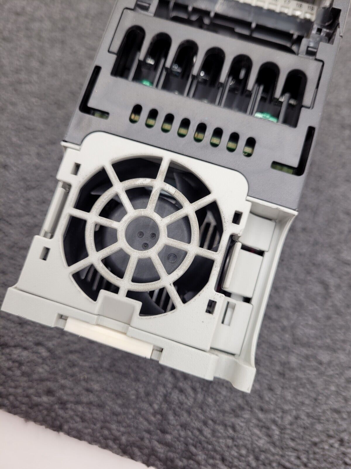 Allen Bradley 25B-E4P2N104 /A PowerFlex 525 EtherNet AC Drive 480V 6A 3HP 2.2kW