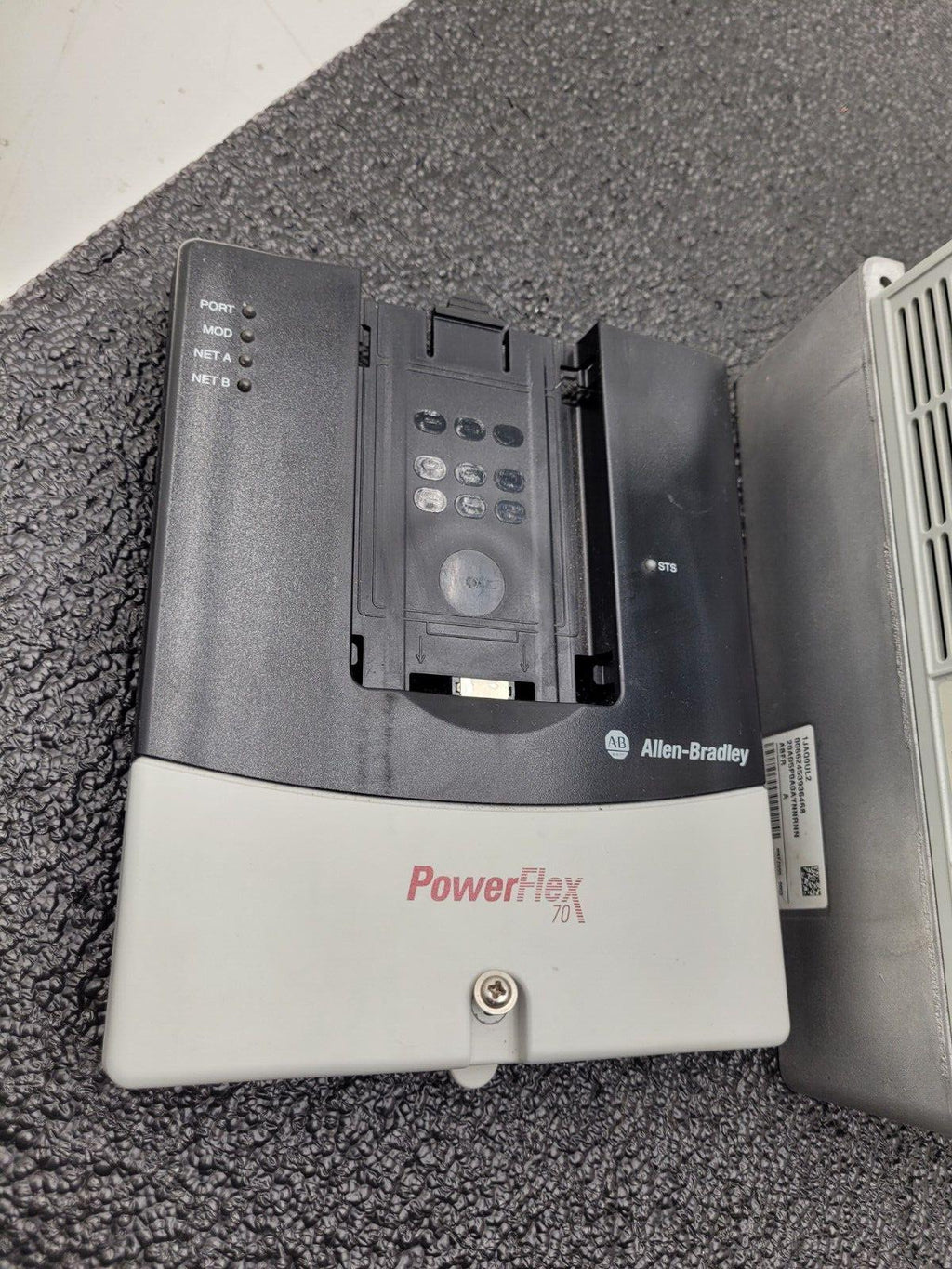 Allen Bradley 20AD5P0A0AYNNRNN /A PowerFlex 70 480V 3HP AC VFD Motor Drive