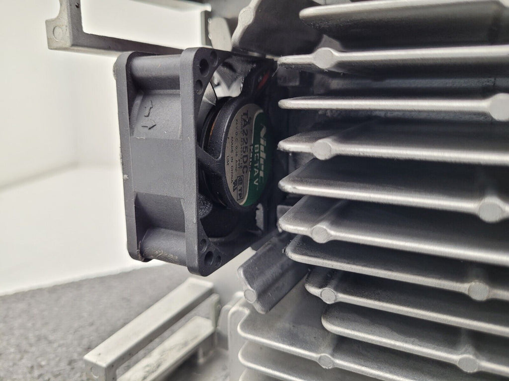 Allen Bradley 20AD5P0A0AYNNRNN /A PowerFlex 70 480V 3HP AC VFD Motor Drive