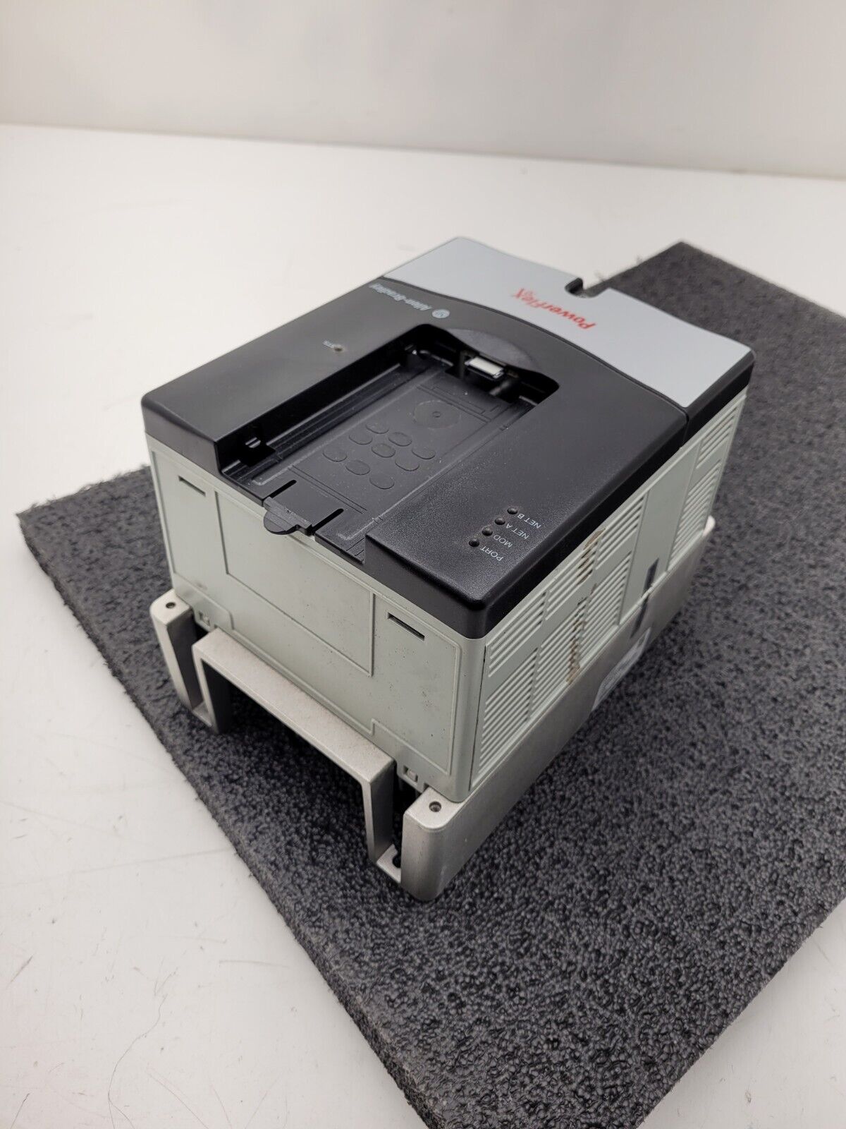 Allen Bradley 20AD8P0A0AYNNNC0 /A PowerFlex 70 480V 5HP AC VFD Motor Drive