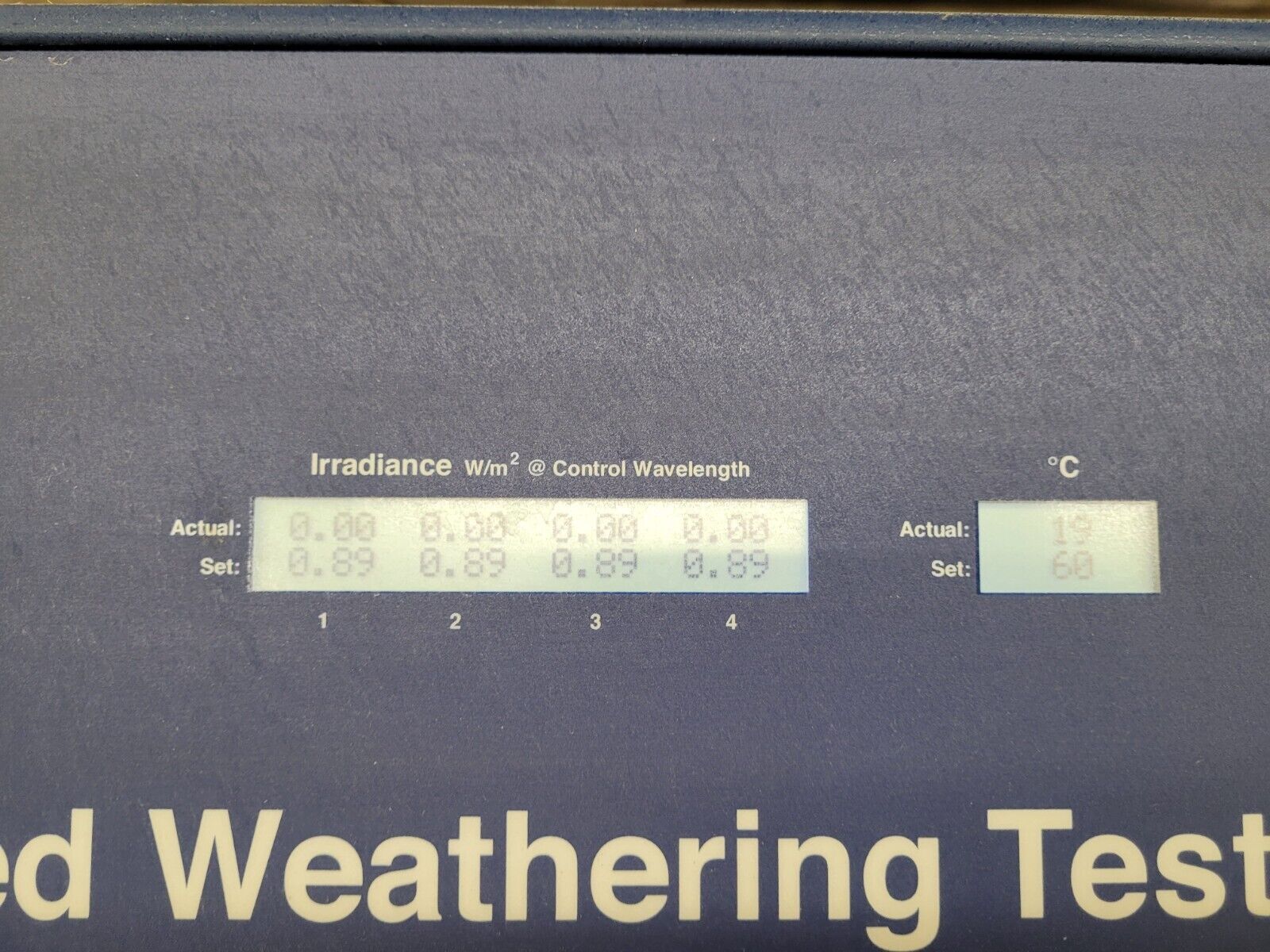 QUV QUV/se Accelerated Weather Tester UV Moisture Dew Solar Irradiance 1.8kW