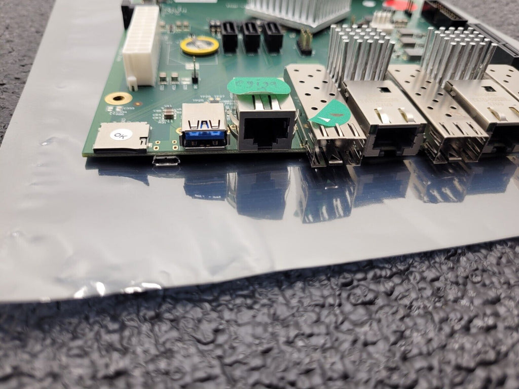 Solidrun Marvell MACCHIATOBin V 1.2 ARM A72 Coretex MRVCB8040-1.6Ghz