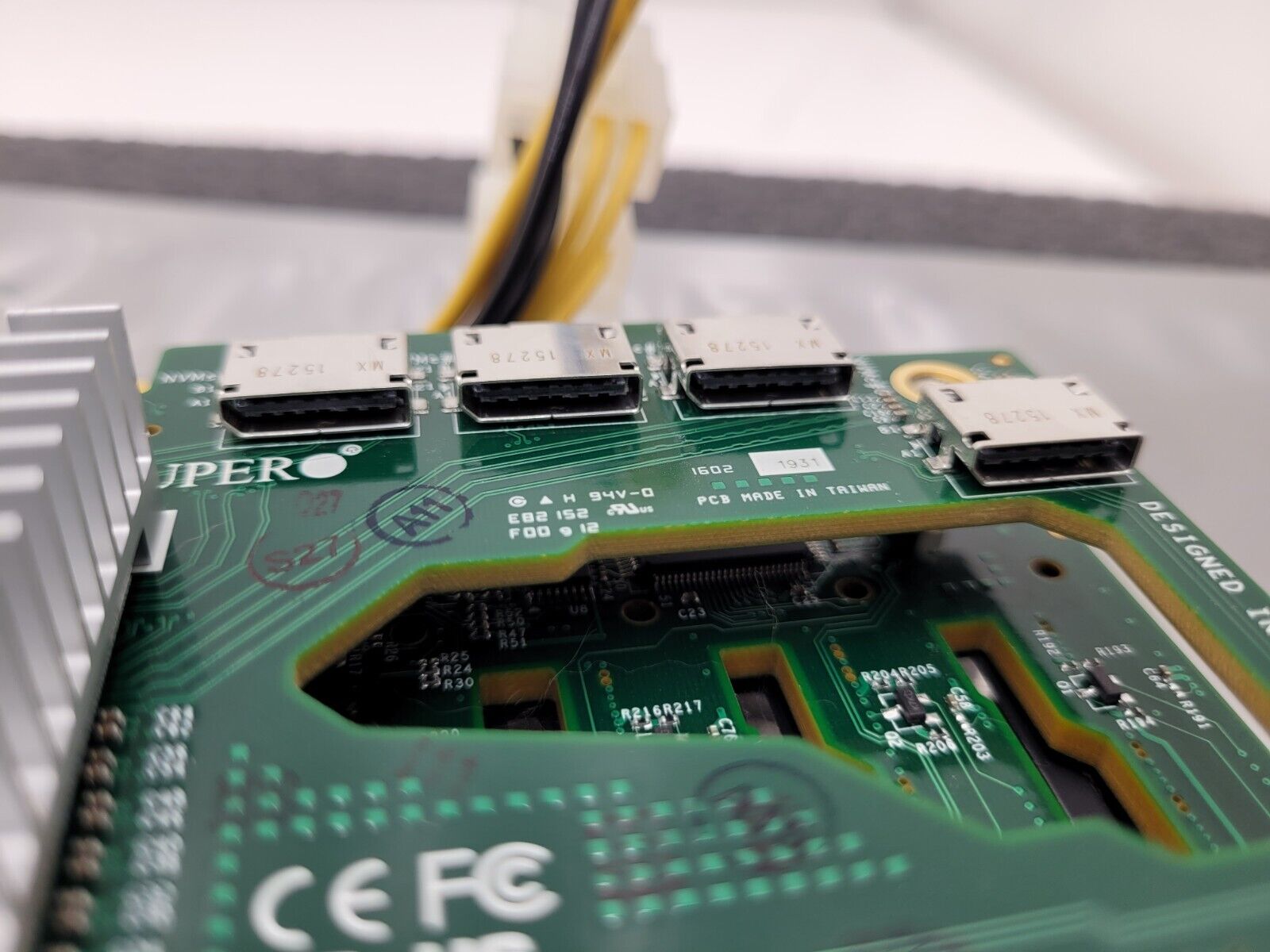 Supermicro BPN-NVME3-216EB / 2x BPN-NVME3-216EL NVME 24 Drive NVMe 2U Backplane