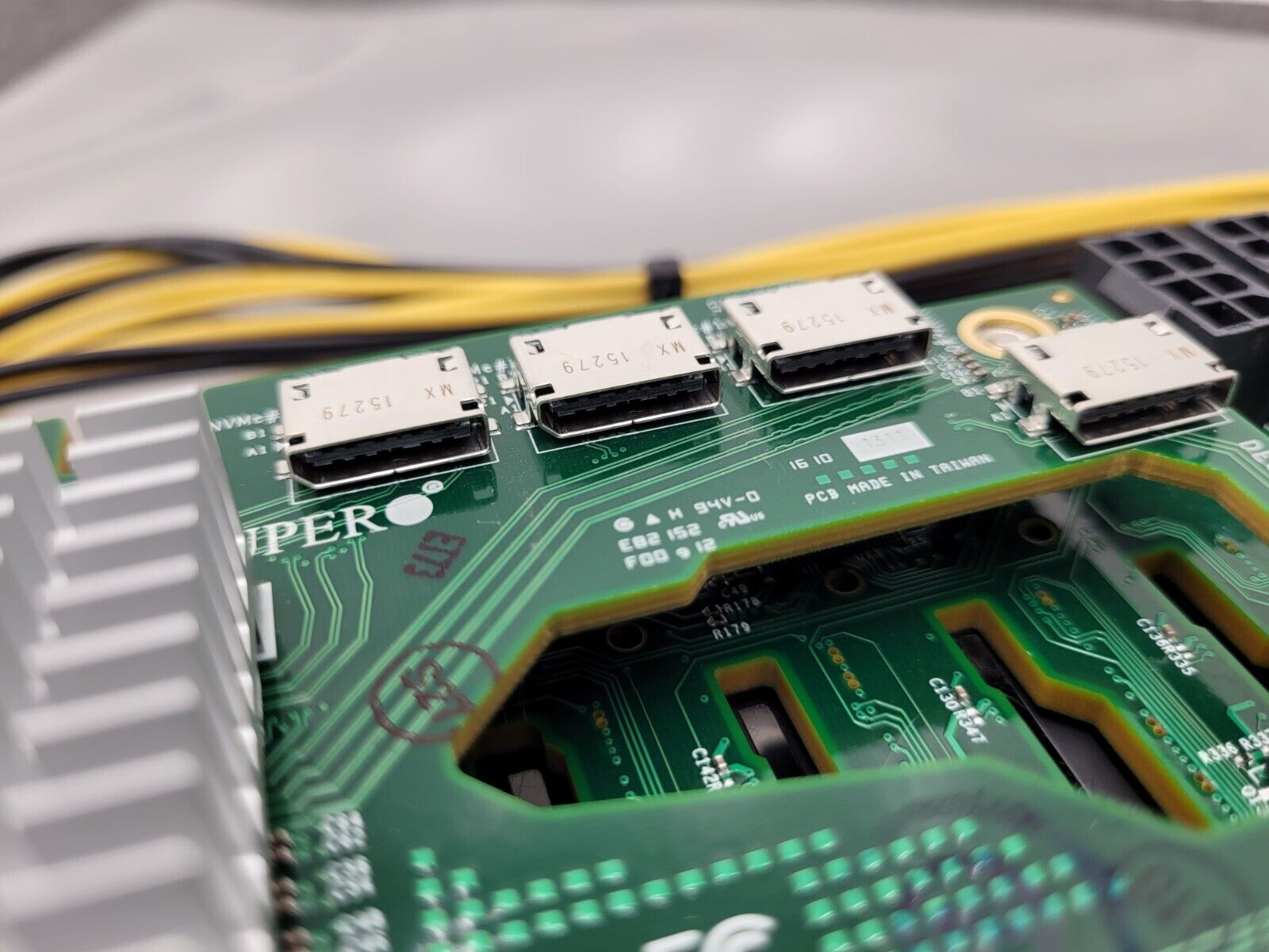 Supermicro BPN-NVME3-216EB / 2x BPN-NVME3-216EL NVME 24 Drive NVMe 2U Backplane