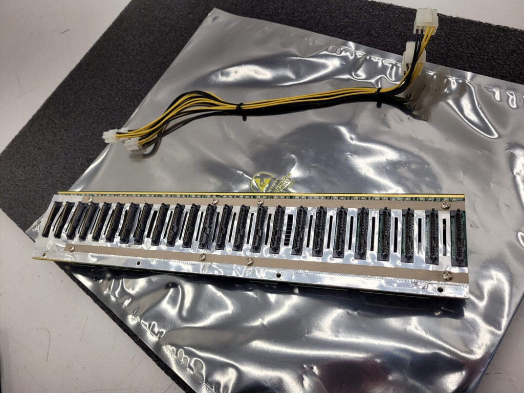 Supermicro BPN-NVME3-216EB / 2x BPN-NVME3-216EL NVME 24 Drive NVMe 2U Backplane