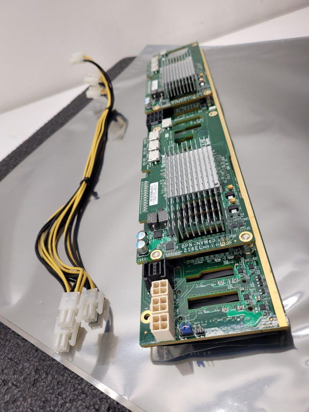 Supermicro BPN-NVME3-216EB / 2x BPN-NVME3-216EL NVME 24 Drive NVMe 2U Backplane