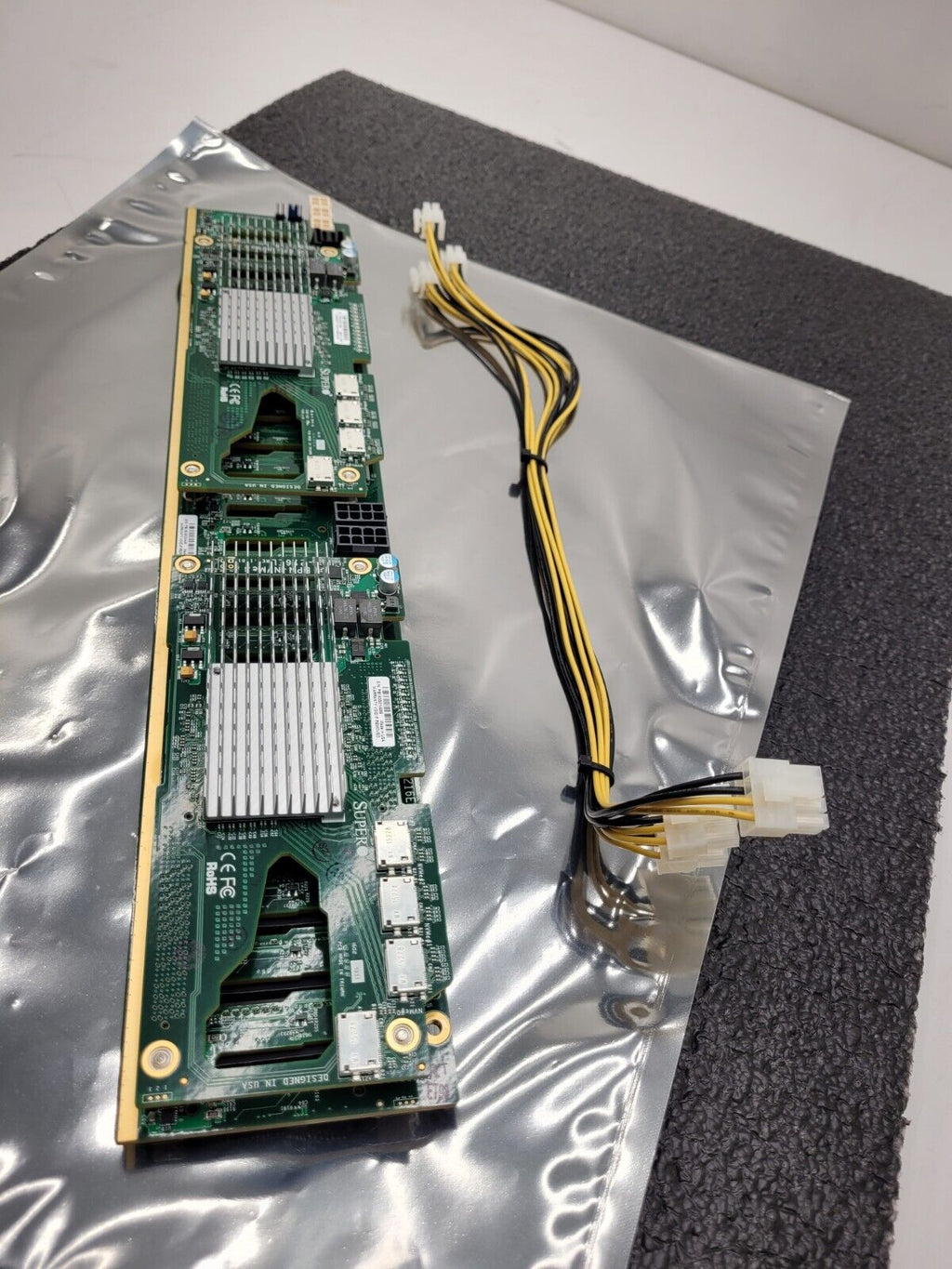 Supermicro BPN-NVME3-216EB / 2x BPN-NVME3-216EL NVME 24 Drive NVMe 2U Backplane