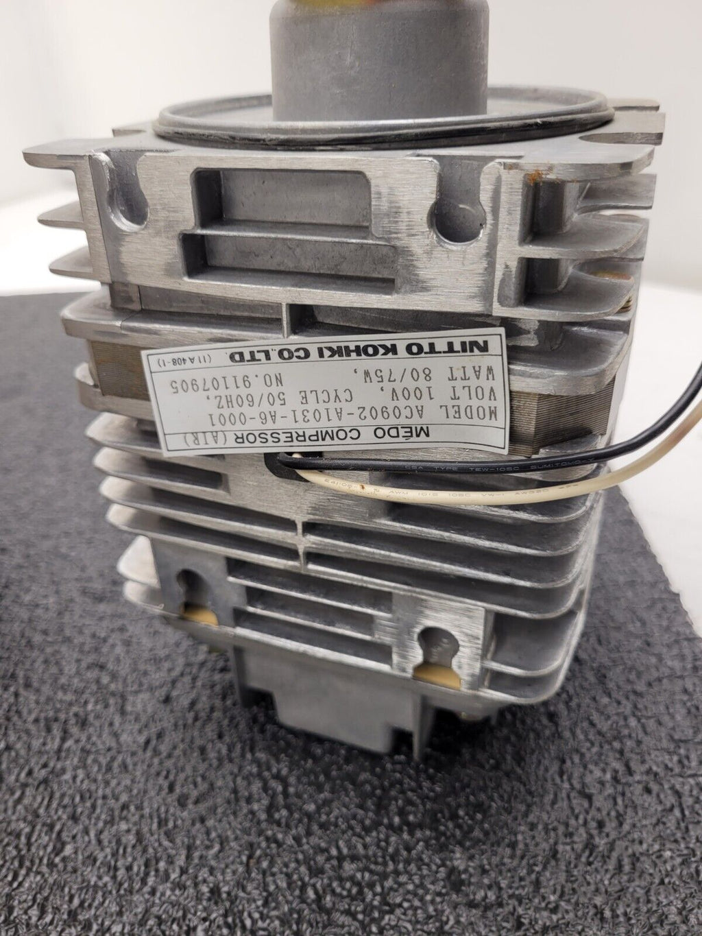 Nitto Kohki Medo Compressor Vacuum Linear (Air) Pump Ac0902-A1031 100V 50/60Hz B
