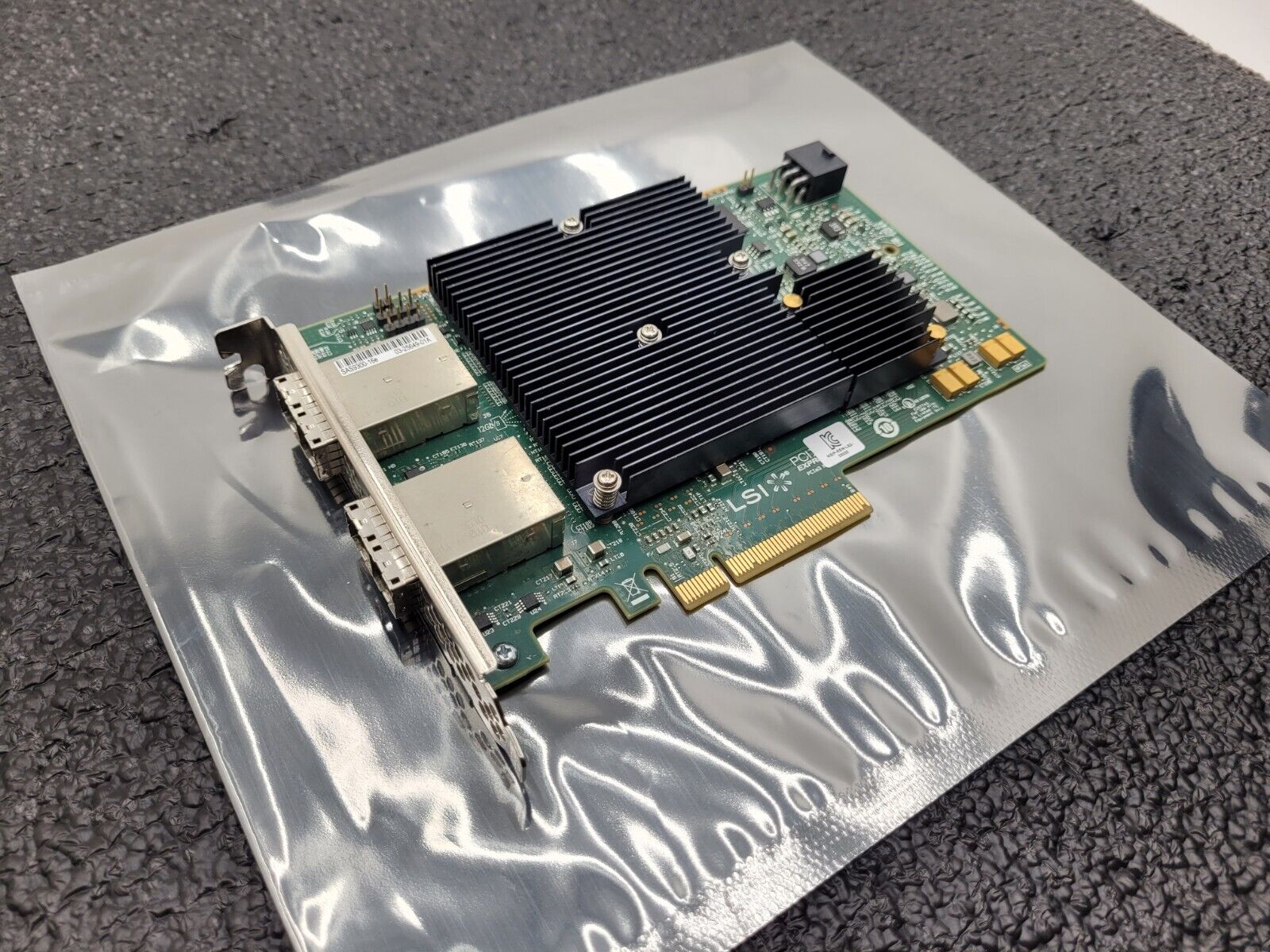 LSI SAS9300-16e 12Gb HBA Controller IT Mode Firmware PCI Express
