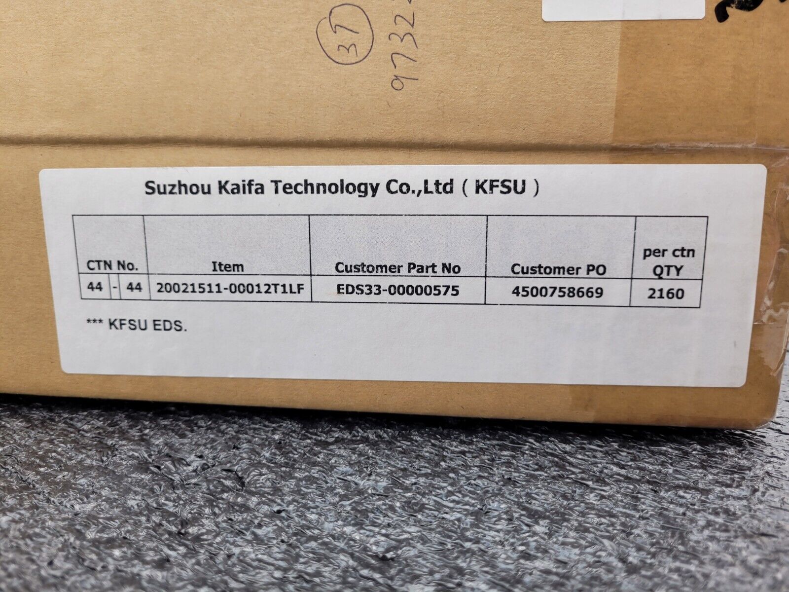 ~2k Amphenol 1P20021511-00012T1LF HD VT TH SHOULDED CONN HEADER SMD 12POS 1.27MM