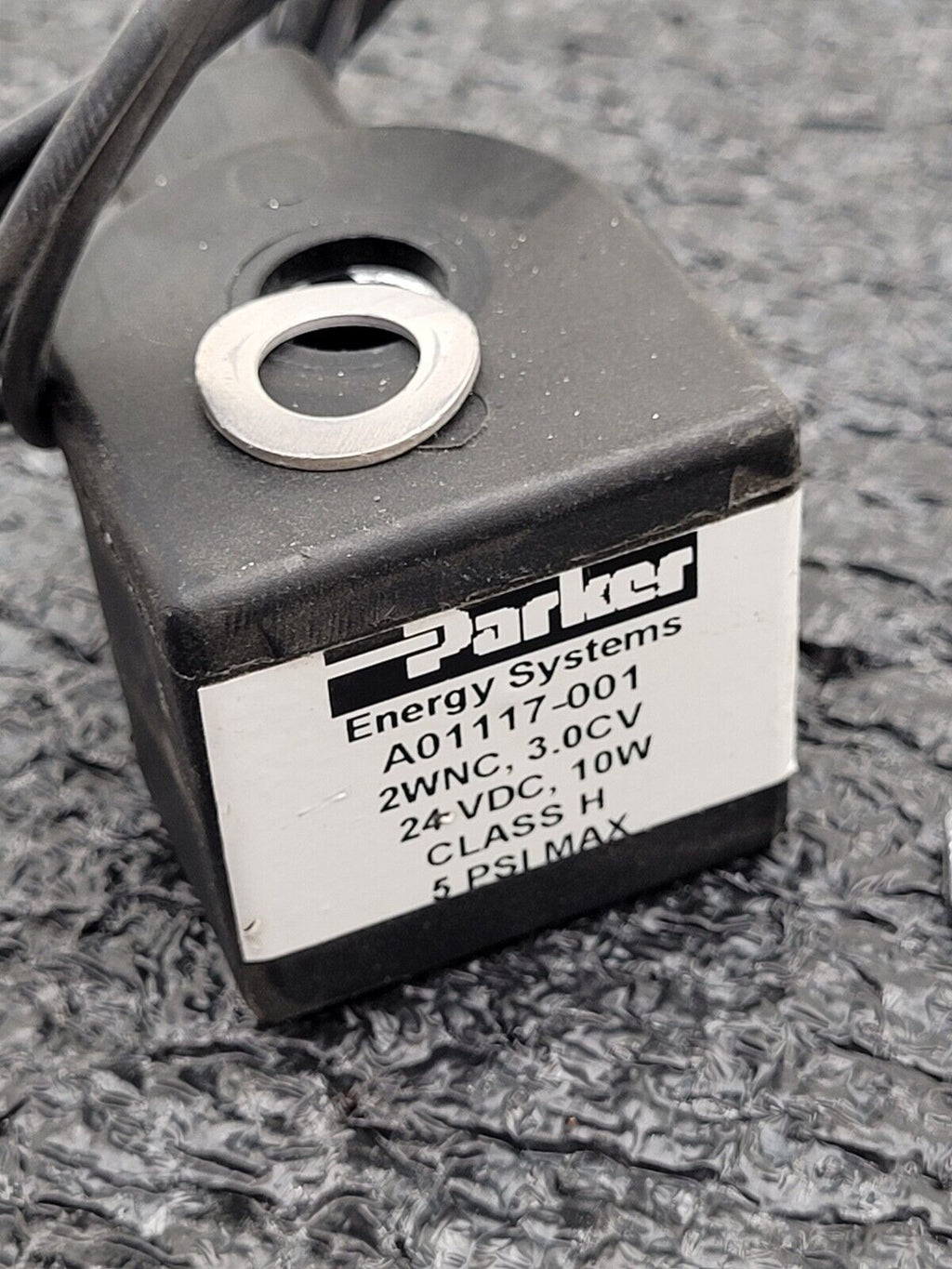 PARKER Pneumatic Solenoid Valve 33329 72218RN3TV00 Direct Lift SS 3/8" 24VDC