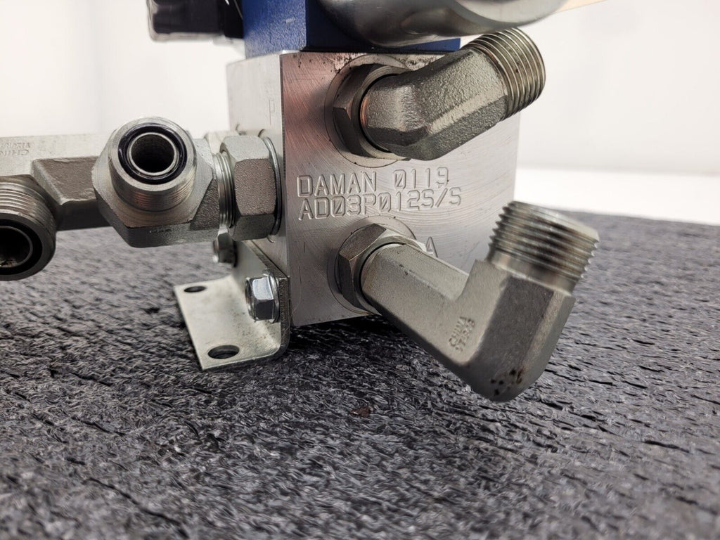 Rexroth R978017782 Solenoid Directional Spool Valve 4WE 6 H62/EG12N9K4/62 Unit C