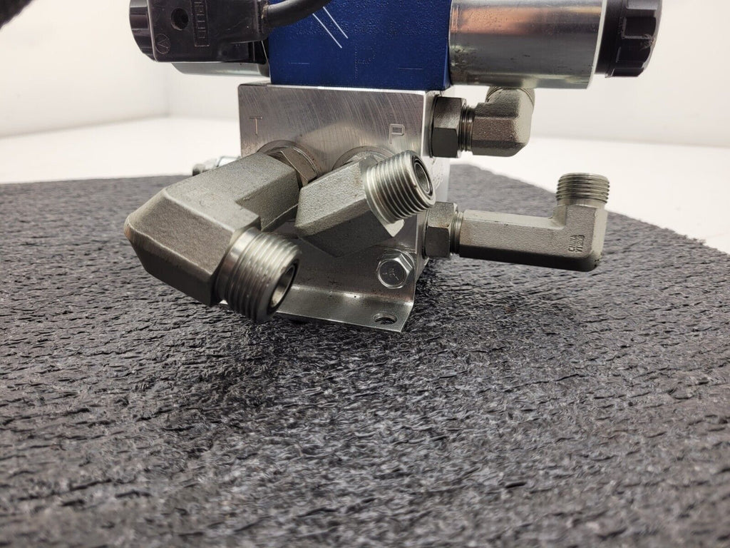 Rexroth R978017782 Solenoid Directional Spool Valve 4WE 6 H62/EG12N9K4/62 Unit C