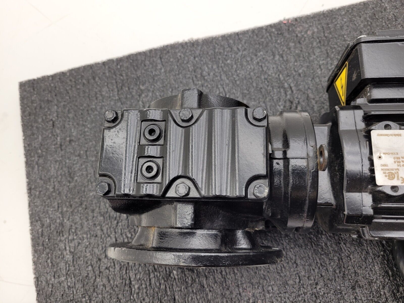 Sew Eurodrive SAF47 DRS71S4 Right Angle 30mm Hollow Shaft 1:32 Ratio Gearhead