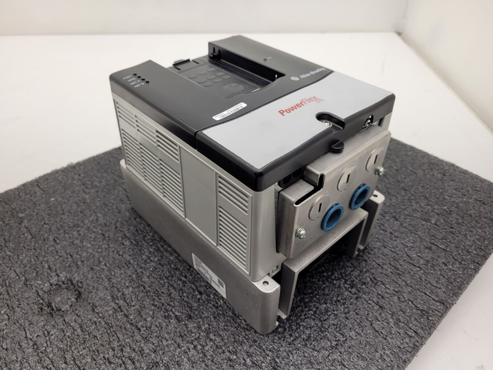 Allen Bradley 20AD8P0A3AYNNNC0 /A PowerFlex 70 480V 5HP AC VFD Motor Drive 2014