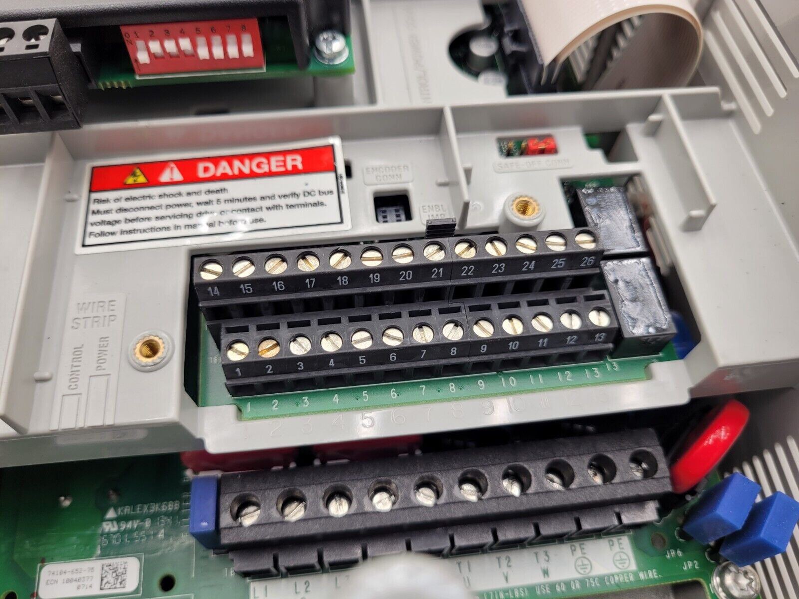 Allen Bradley 20AD8P0A3AYNNNC0 /A PowerFlex 70 480V 5HP AC VFD Motor Drive 2014