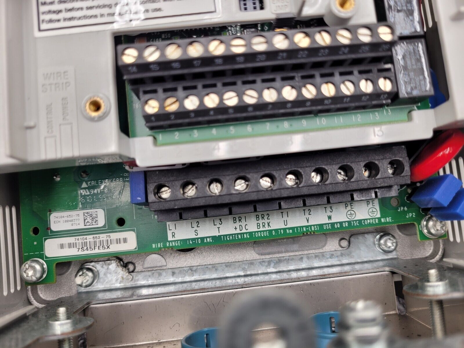 Allen Bradley 20AD8P0A3AYNNNC0 /A PowerFlex 70 480V 5HP AC VFD Motor Drive 2014