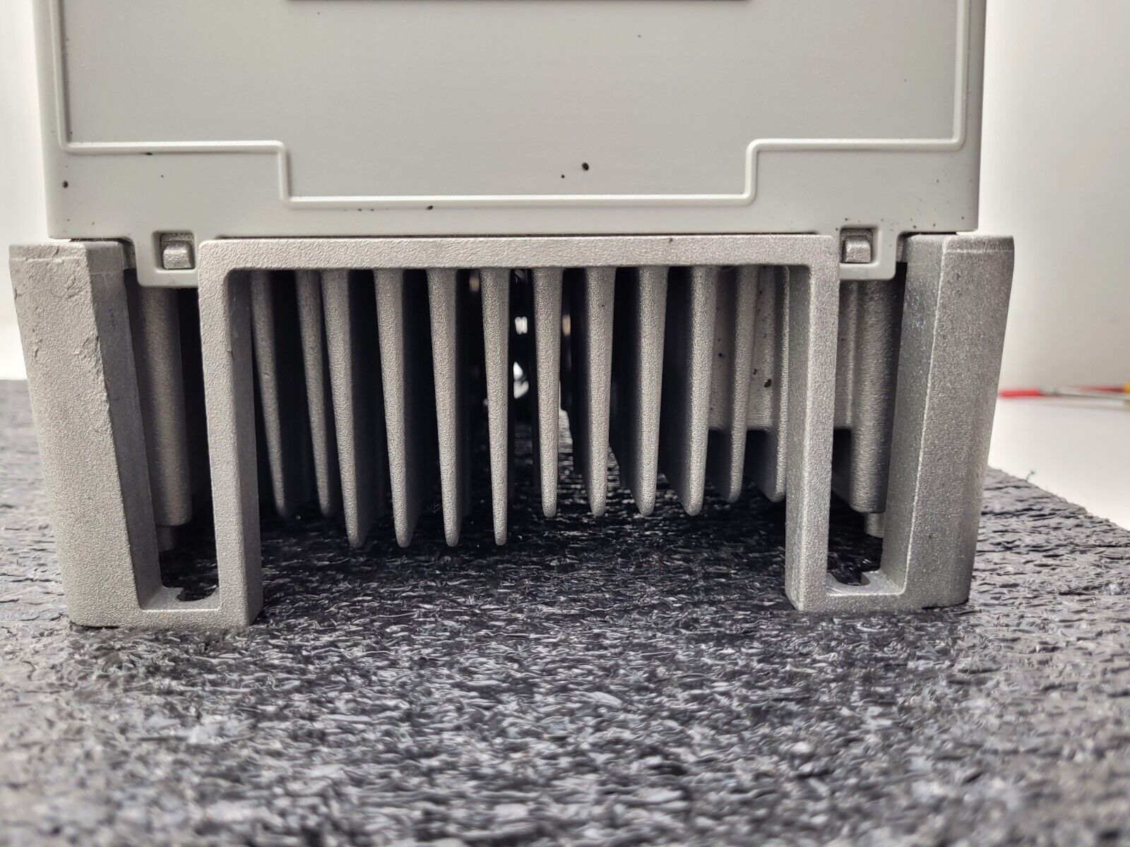 Allen Bradley 20AD8P0A3AYNNNC0 /A PowerFlex 70 480V 5HP AC VFD Motor Drive 2014