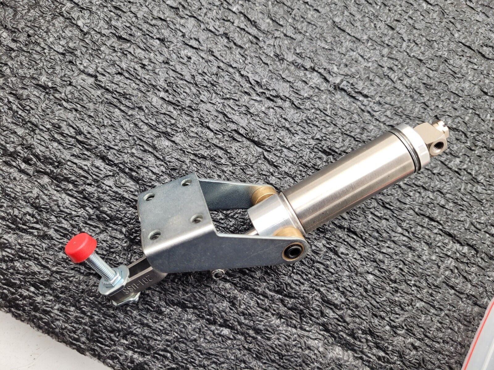 De-Sta-Co Swing Toggle Pneumatic Clamp 201-USS / 812010-MR + Mount