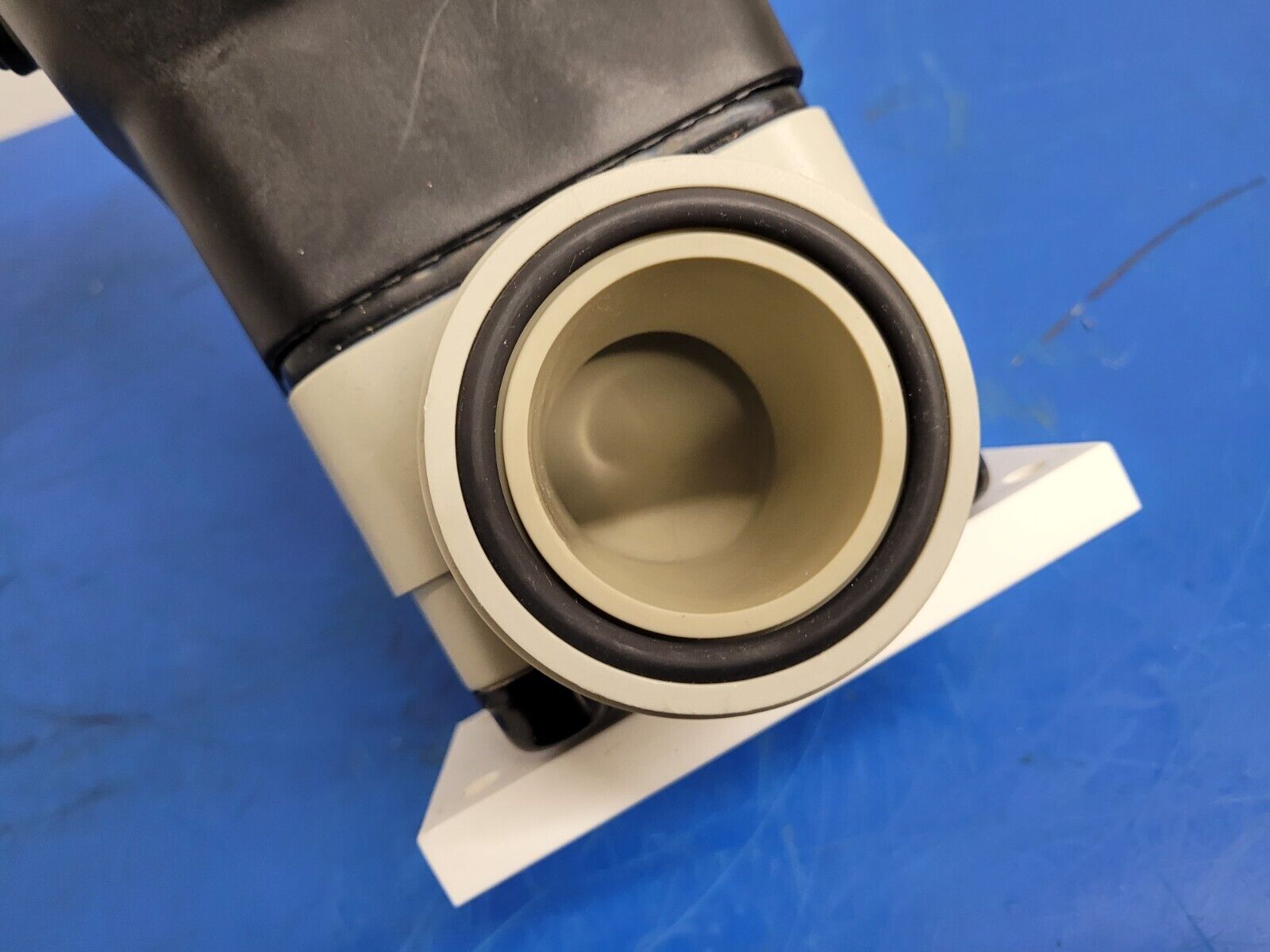 Gemu Typ 630 Diaphragm Valve Pneumatic Actuated DN 50 PN10 DA63 PP PTFE