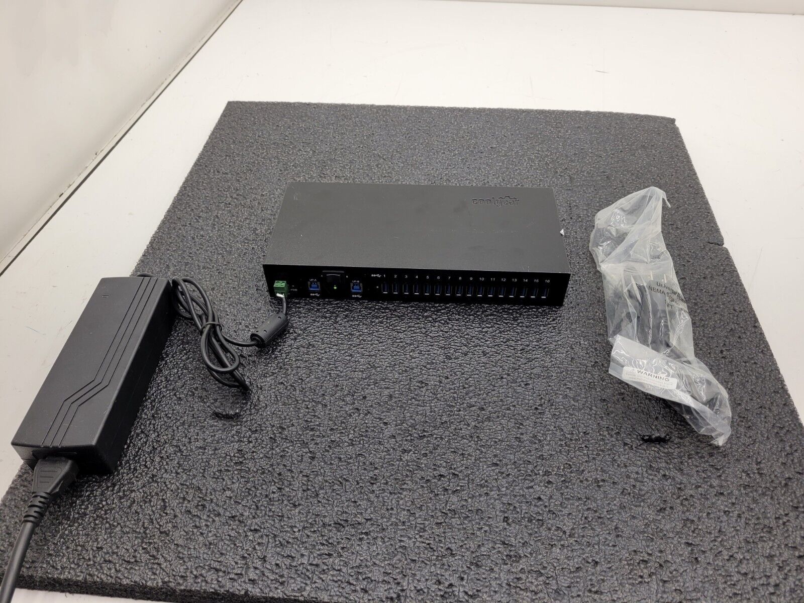 COOLGEAR USB3-16U1 16 PORT USB 3.2 GEN 1 HUB & ESD SURGE PROTECTION COOL GEAR