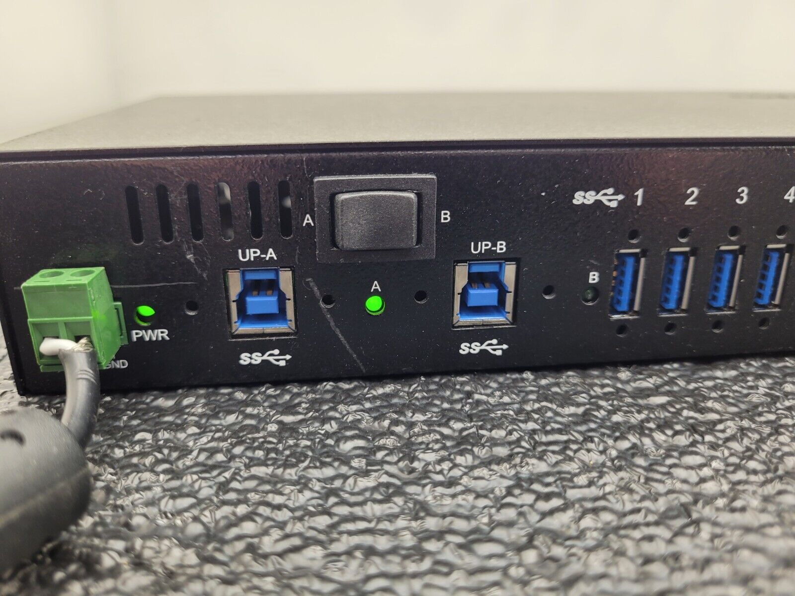 COOLGEAR USB3-16U1 16 PORT USB 3.2 GEN 1 HUB & ESD SURGE PROTECTION COOL GEAR