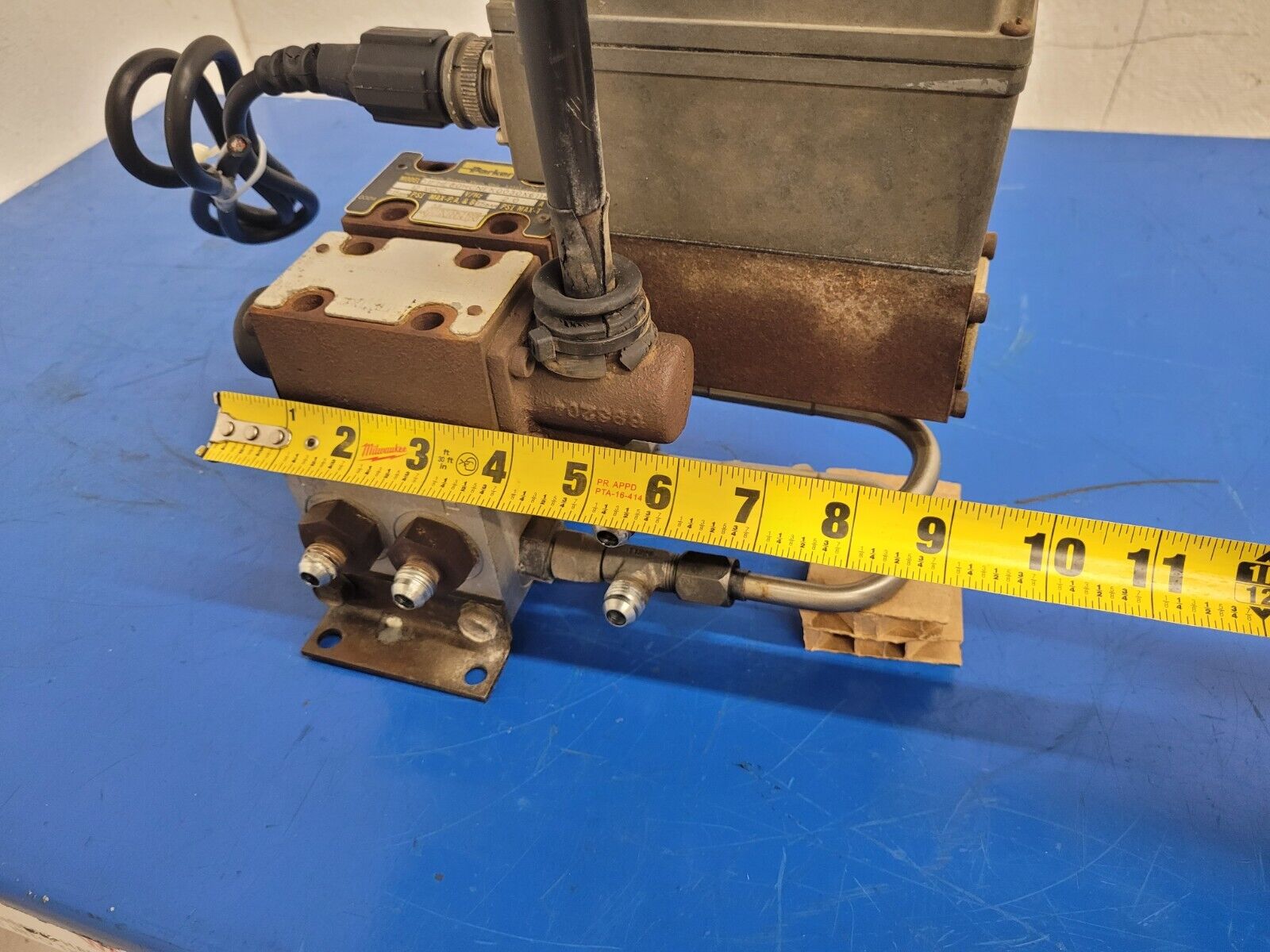 PARKER Hydraulic Proportional ISO Valve D1FHE80HCNEK0030X6114 12VDC + Override I