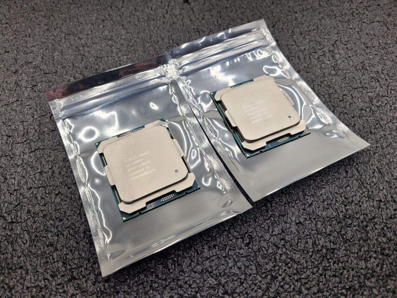 Lot of 2 Intel Xeon E5-2680v4 SR2N7 14 Core 2.4GHz 35MB Cache 120W Processor