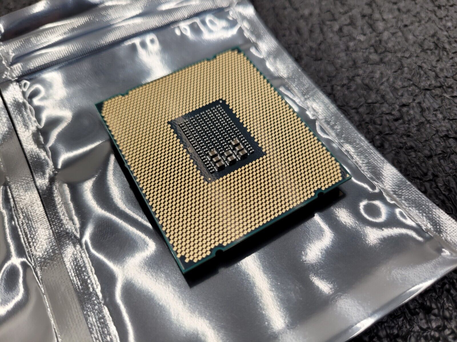Lot of 2 Intel Xeon E5-2680v4 SR2N7 14 Core 2.4GHz 35MB Cache 120W Processor