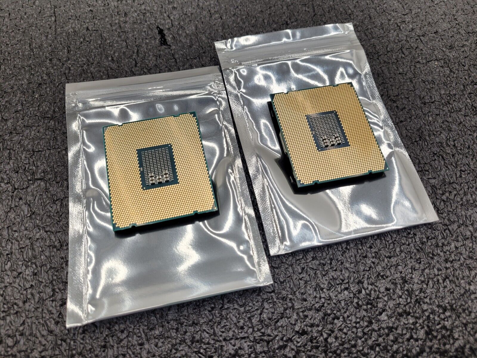Lot of 2 Intel Confidential QHVB Xeon E5-2680v4 SR2N7 14 Core 2.4GHz Processor
